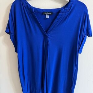 Cable & Gauge Women's Royal Blue Blouse